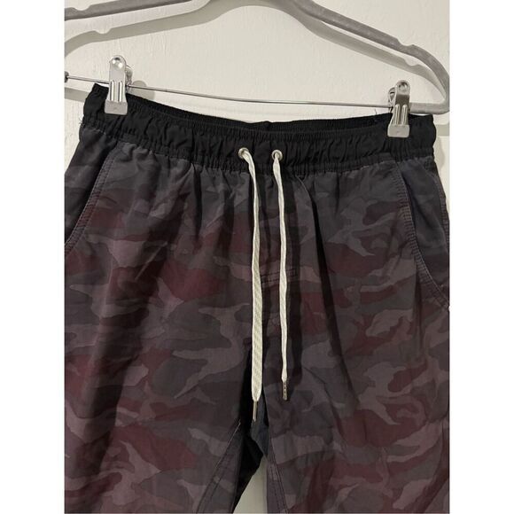 Vuori Mens shorts camo athletic - Picture 2 of 6